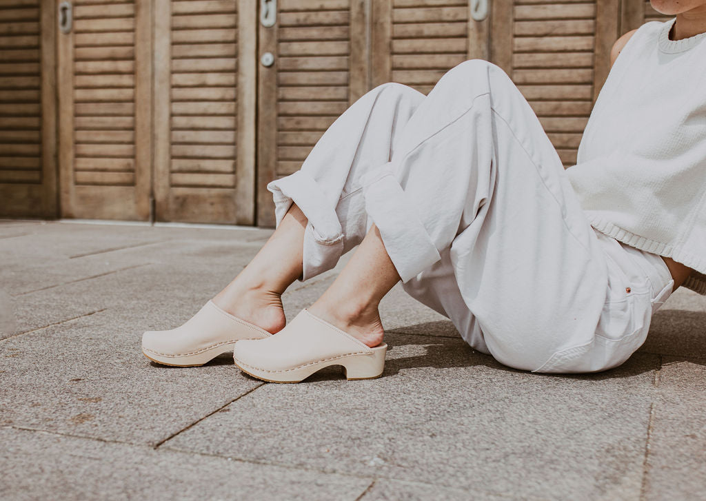Natural leather mini heel classic style swedish clog