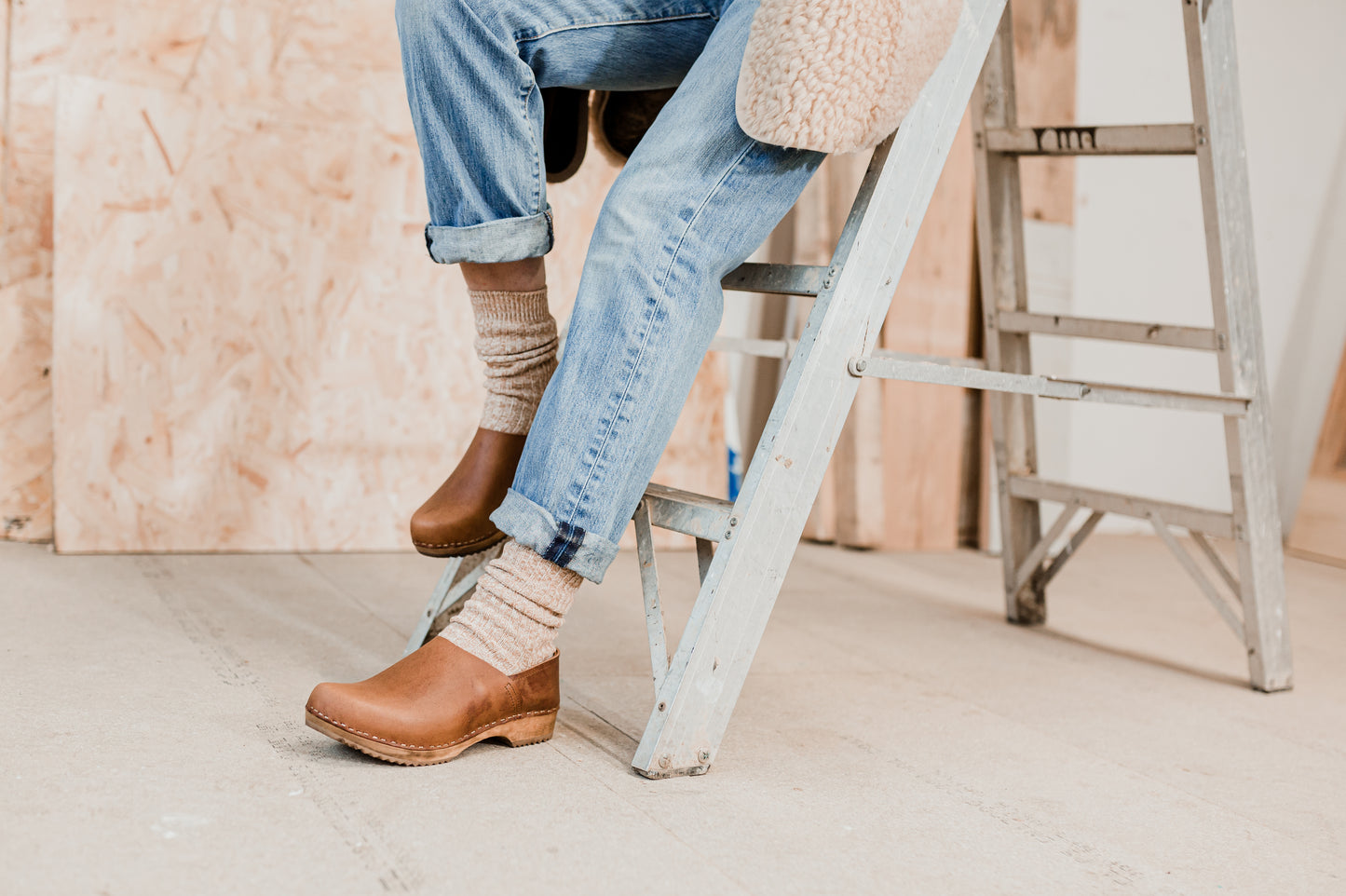 Cacao low klassisk classic mule swedish clogs with a covered back