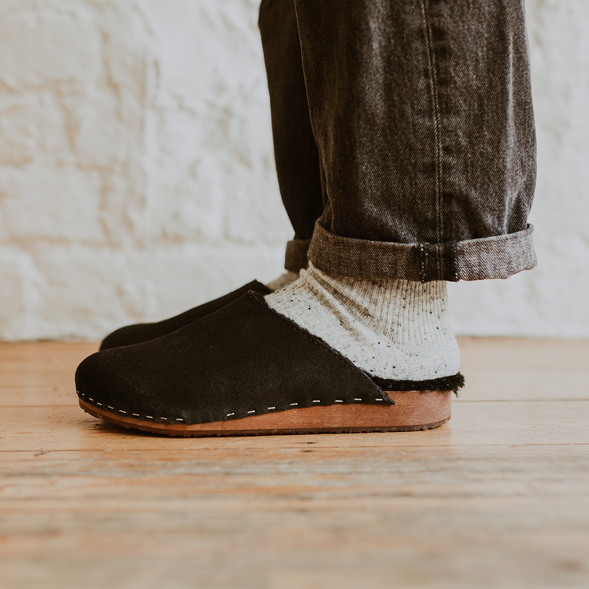 Onyx Suede Sheepskin-Lined Flex Base Klassisk Clog