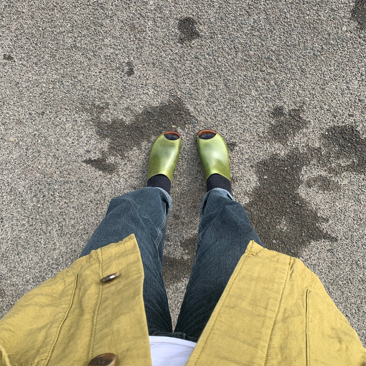 Aloe Green flex base peep toe clog sandal