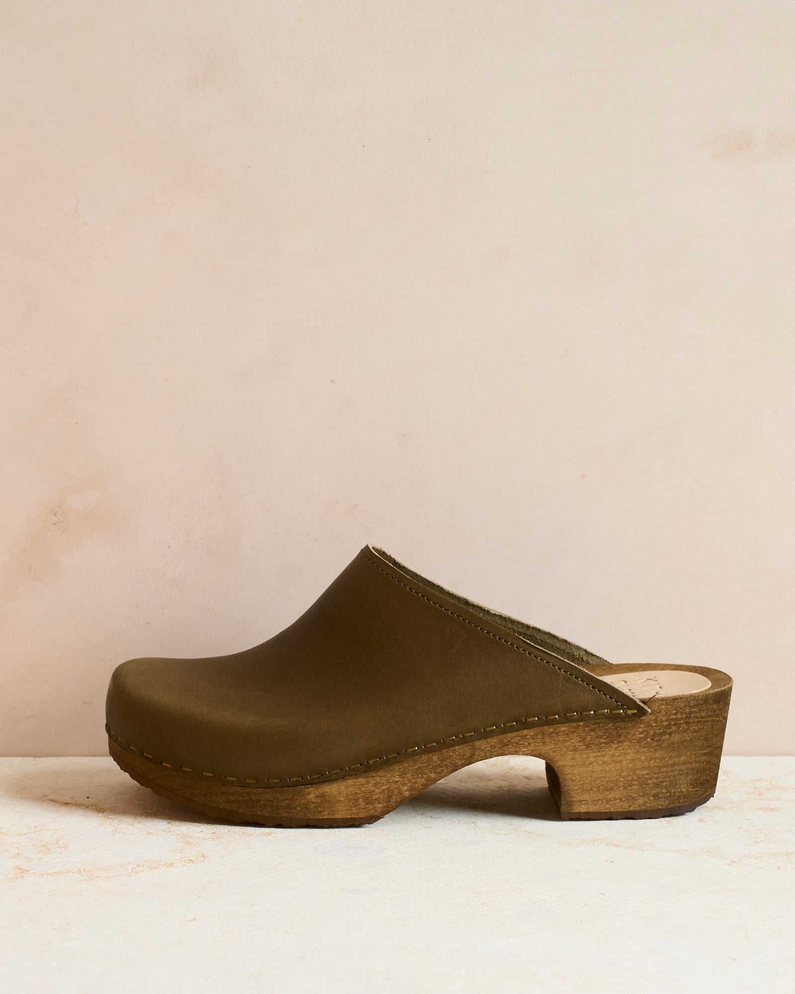 Kit Clogs Khaki Green Wooden Clog – KIT + CLOGS STUDIO