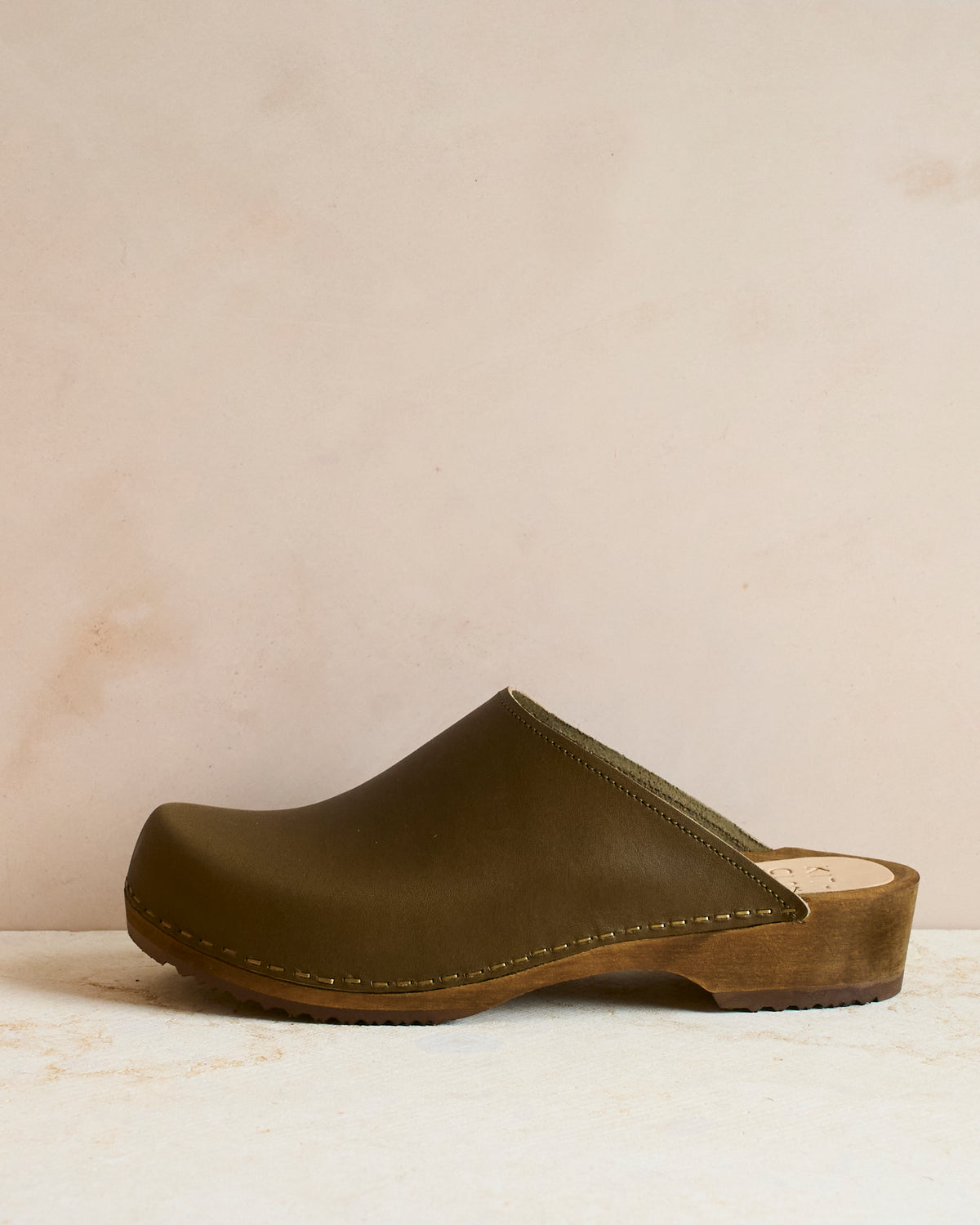 Kit Clogs Khaki Green Leather Wooden Clog – KIT + CLOGS STUDIO