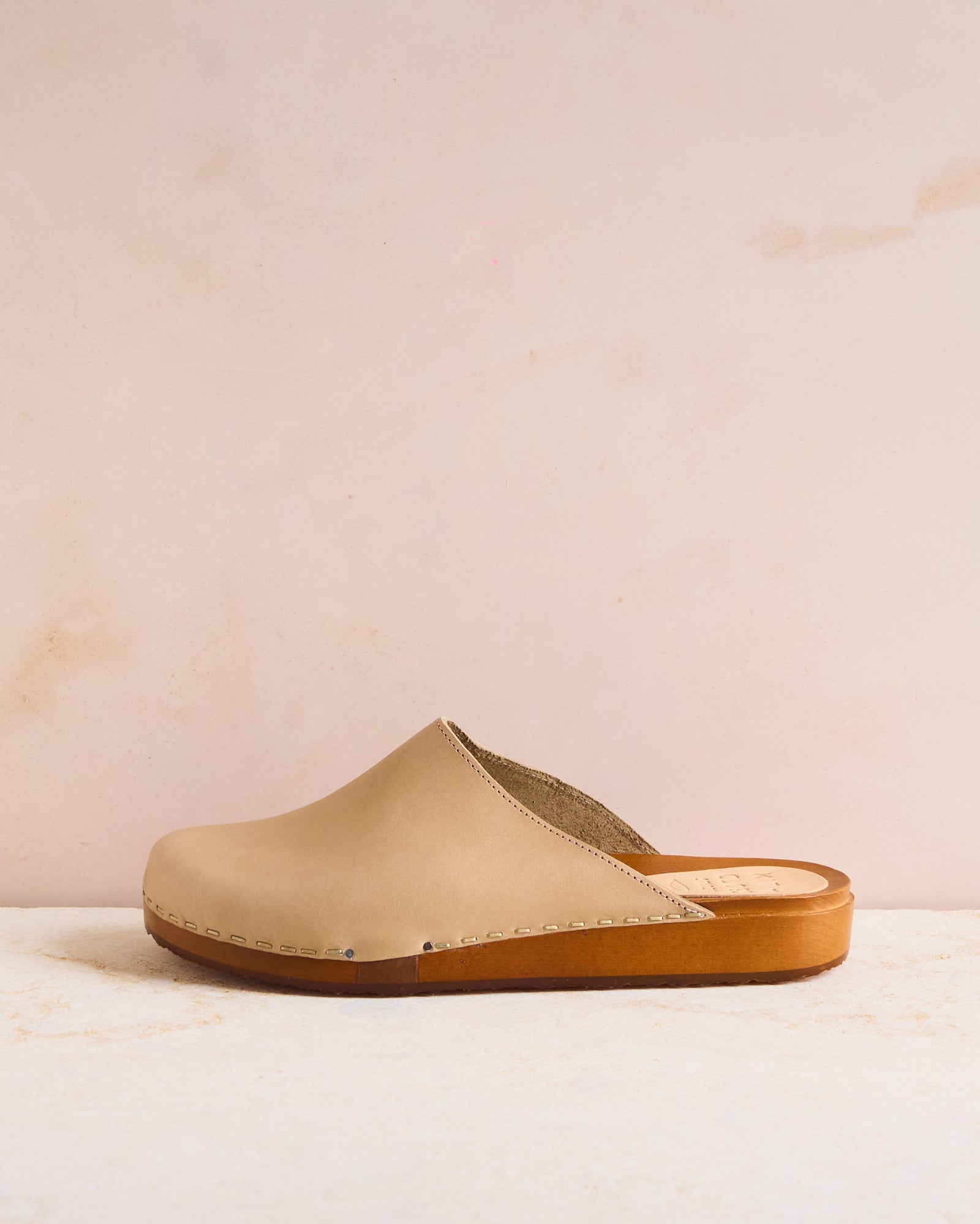 Kit Clogs Stone Beige Leather Wooden Clog – KIT + CLOGS STUDIO