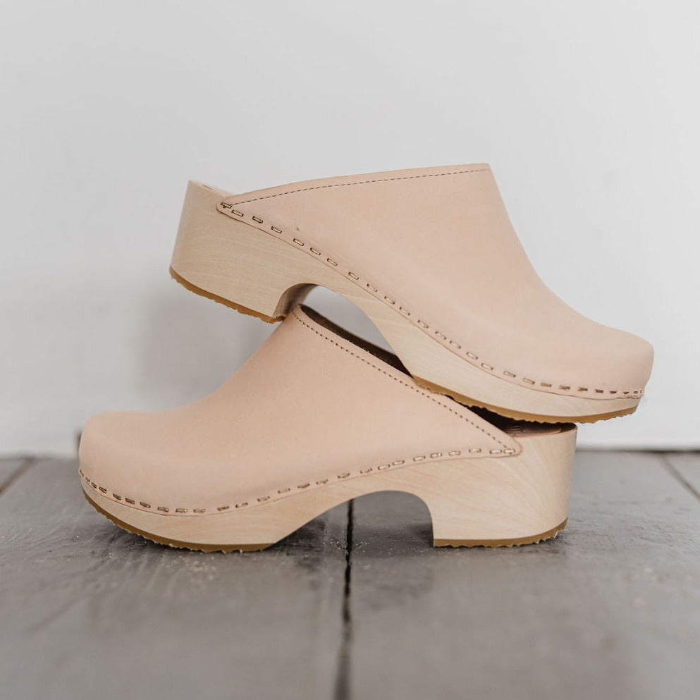 Natural leather mini heel classic style swedish clog