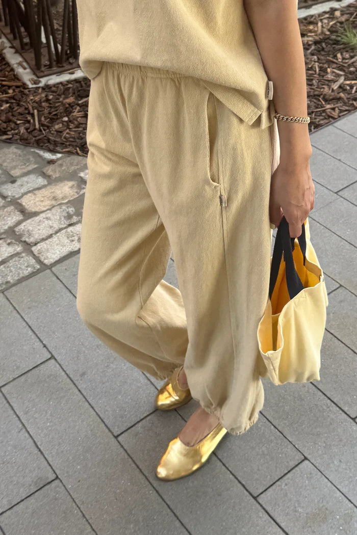 Balloon Pants in Butter