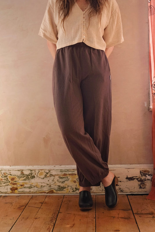 Balloon Pants in Chocolate