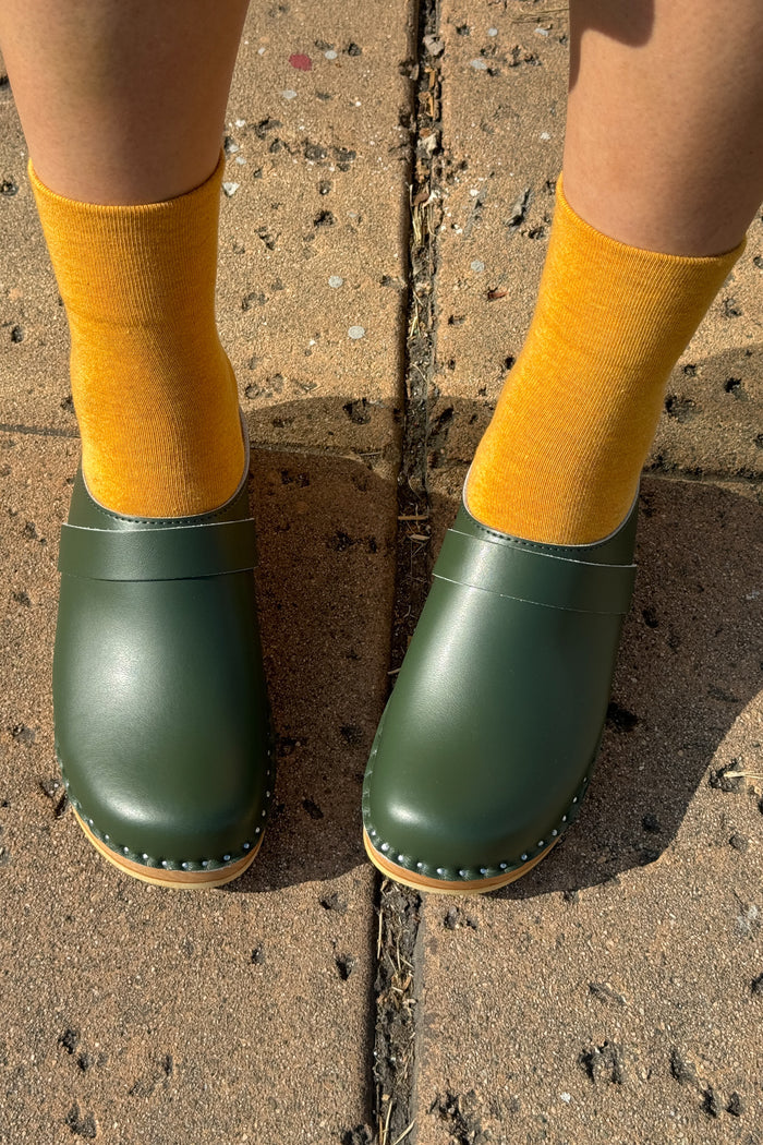 Le Bon Shoppe Sneaker Socks in Marigold
