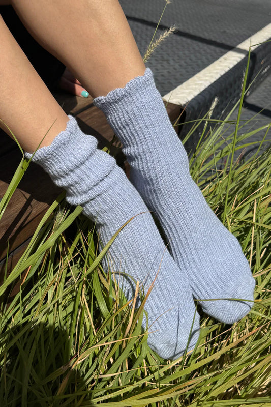 Le Bon Shoppe Linen Scallop Socks - Pale Blue