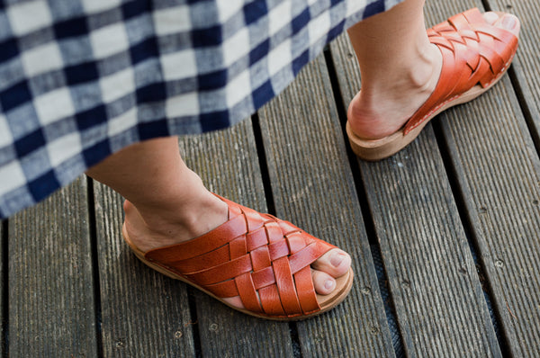 cumin pull up leather woven clog sandal