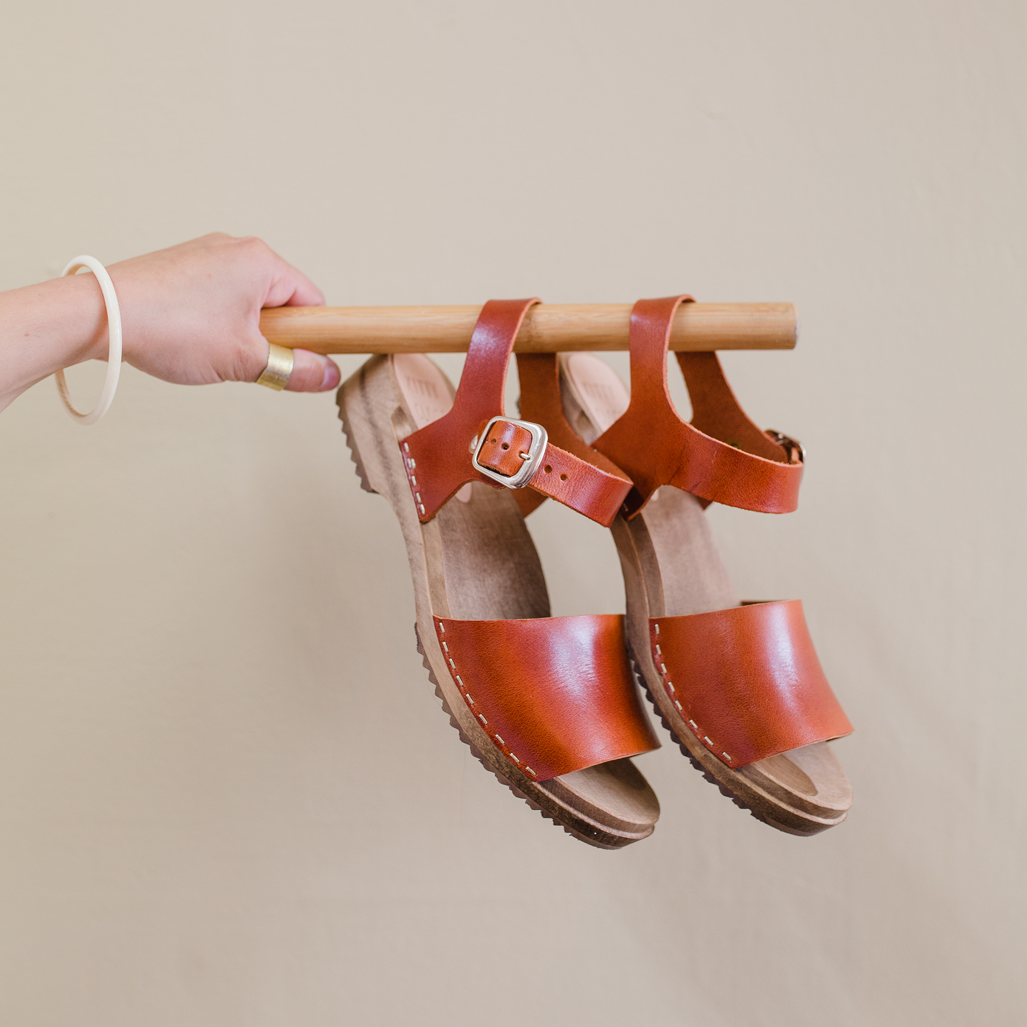 Cumin Low Fika Clog KIT CLOGS STUDIO