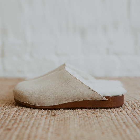 Sand Suede Sheepskin-Lined Flex Base Klassisk Clog