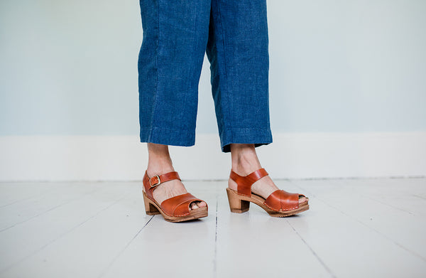cumin leather heel clogs sandal