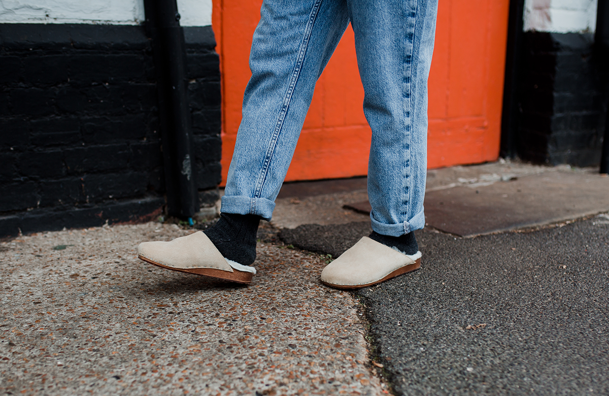 Sand Suede Sheepskin-Lined Flex Base Klassisk Clog