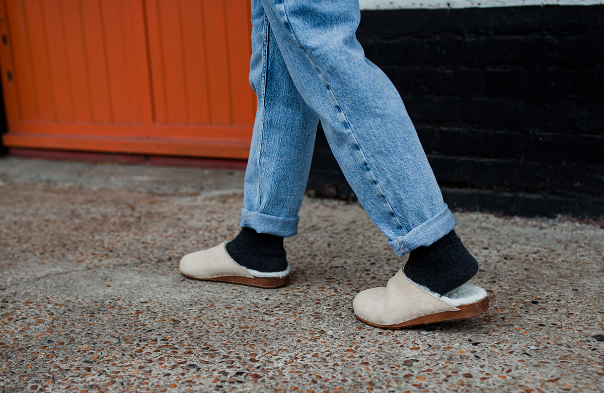 Sand Suede Sheepskin-Lined Flex Base Klassisk Clog