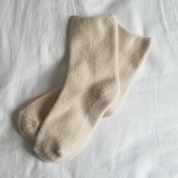 cosy cream ankle length terry cotton socks