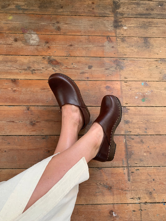 Cacao Tinted Base Low Jord Clog