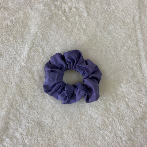 Naturally dyed lilac scrunchie